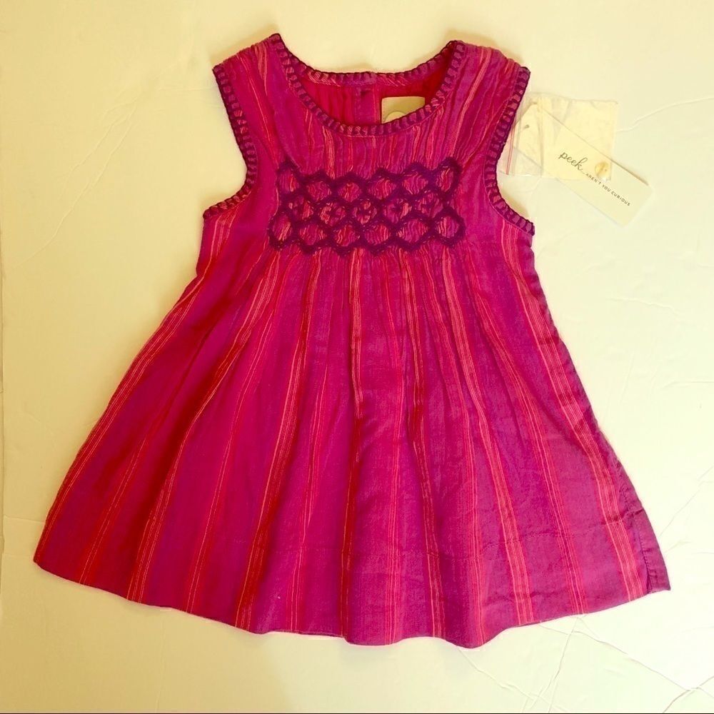 Peek dress  